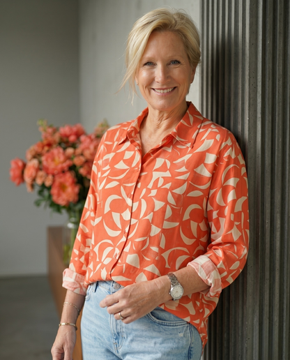 EsQualo - Bloes met Scarlet graphic print