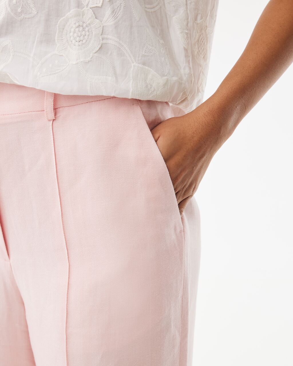 Roze linnen pantalon met wijde pijpen 4
